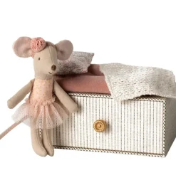 Maileg Little Miss Mouse in ihrem Tagesbett